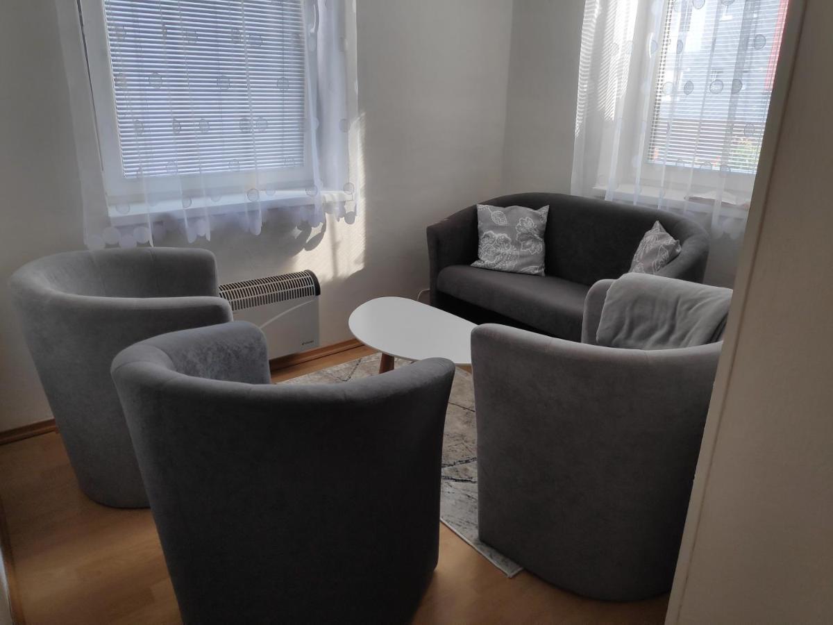 Holiday Home Liptovsky Peter ลิปโตฟสกี ราโดค ภายนอก รูปภาพ