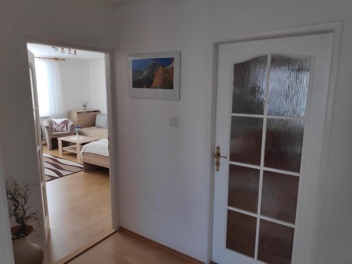 Holiday Home Liptovsky Peter ลิปโตฟสกี ราโดค ภายนอก รูปภาพ