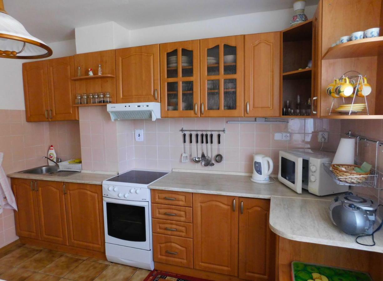 Holiday Home Liptovsky Peter ลิปโตฟสกี ราโดค ภายนอก รูปภาพ